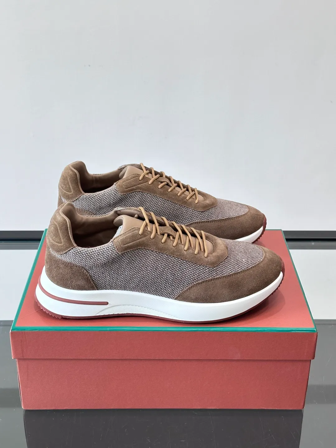 Men's men's shoes 💰p580 "Loro men's shoes 💰pian＊" Week End Walk series sports shoes, using exclusive raw materials, mesh upper + suede stitching, breathable and comfortable, rubber soles with strong grip, suitable for commuting and casual outings. Low-key high-end gray tone, versatile suit or casual wear, size: 39-44 (customized at 38.45.46)